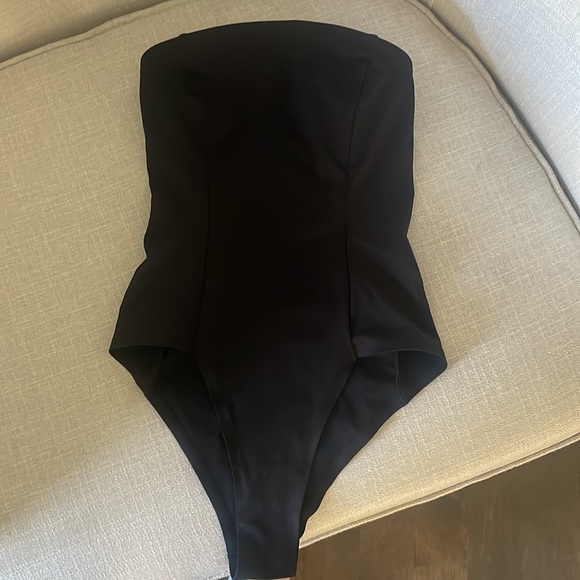 Zara Black strapless swimsuit - Picture 2 of 3